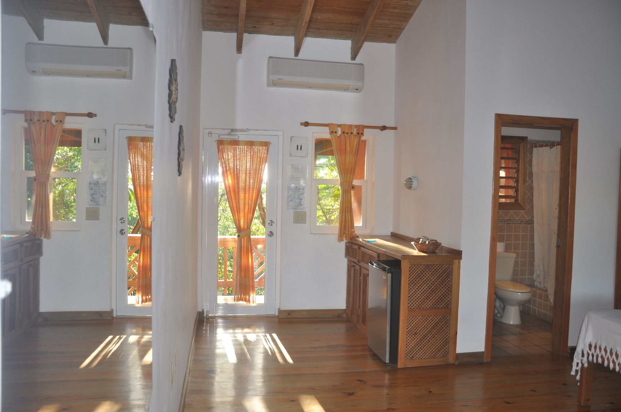 Hotel Posada Las Orquideas,West End Zewnętrze zdjęcie